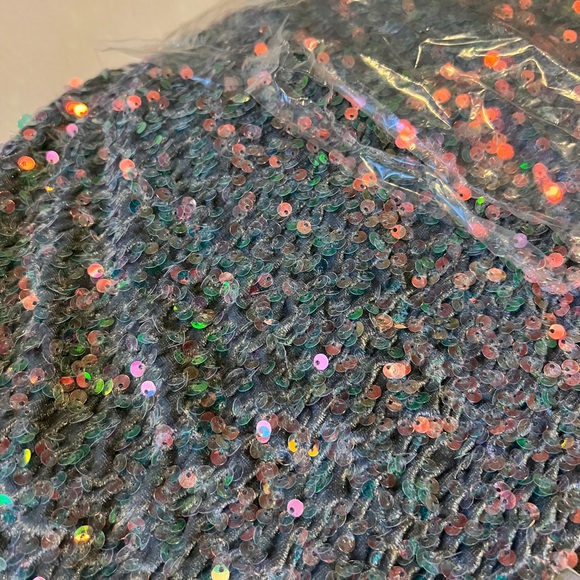 Aviva Stanoff Sparkle Thunderstruck Luxe Throw NWT 250.00 MSRP Sold Out On Web - Picture 3 of 4